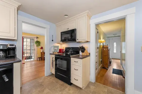 60 Crescent Street Hill NH 03243