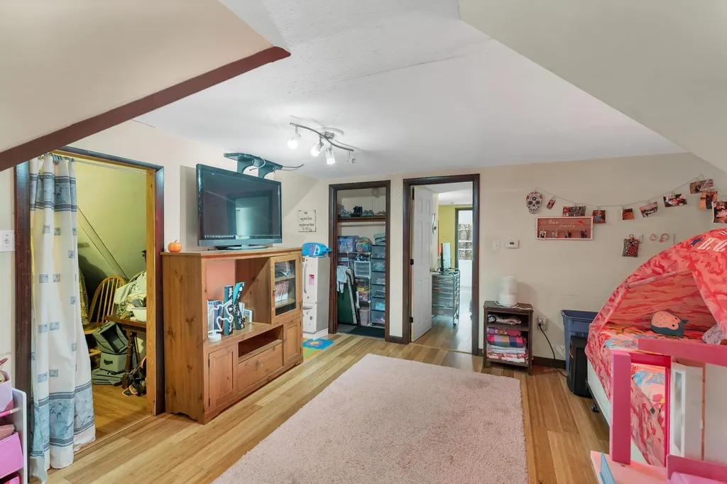 274 High Street Somersworth NH 03878