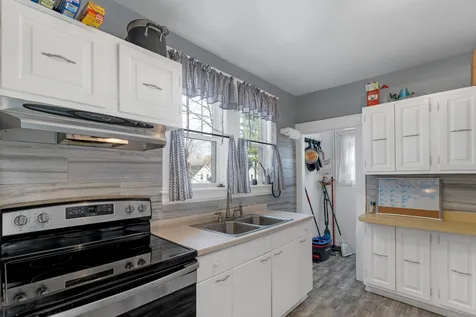 274 High Street Somersworth NH 03878