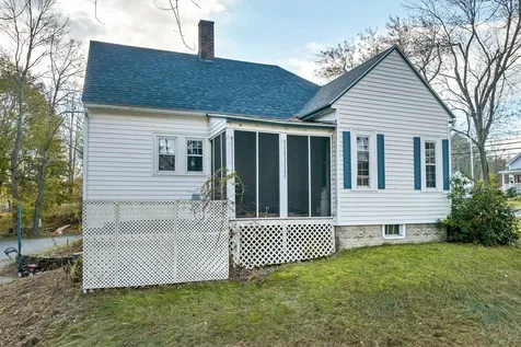 274 High Street Somersworth NH 03878