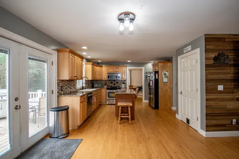 15 Fireside Drive Epping NH 03042