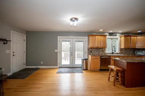 15 Fireside Drive Epping NH 03042