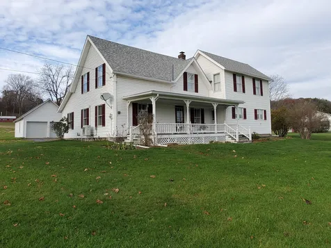 3432 Vt Route 17 New Haven VT 05491