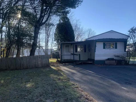 11 Ringer Drive Somersworth NH 03878