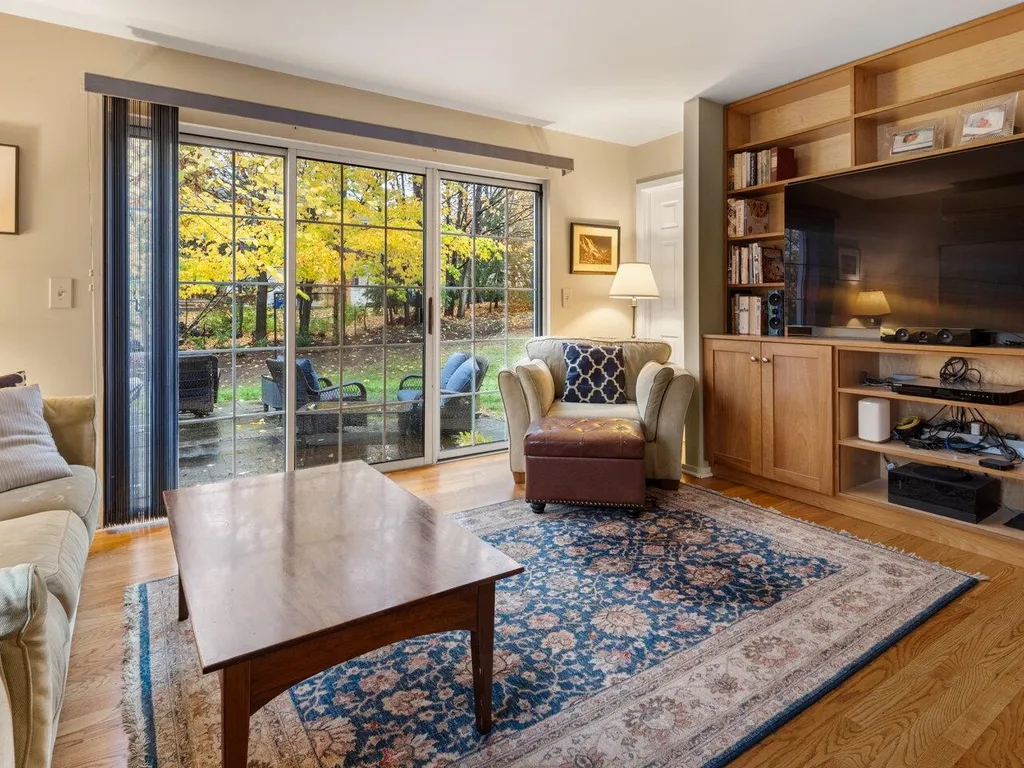 30 Iris Lane South Burlington VT 05403
