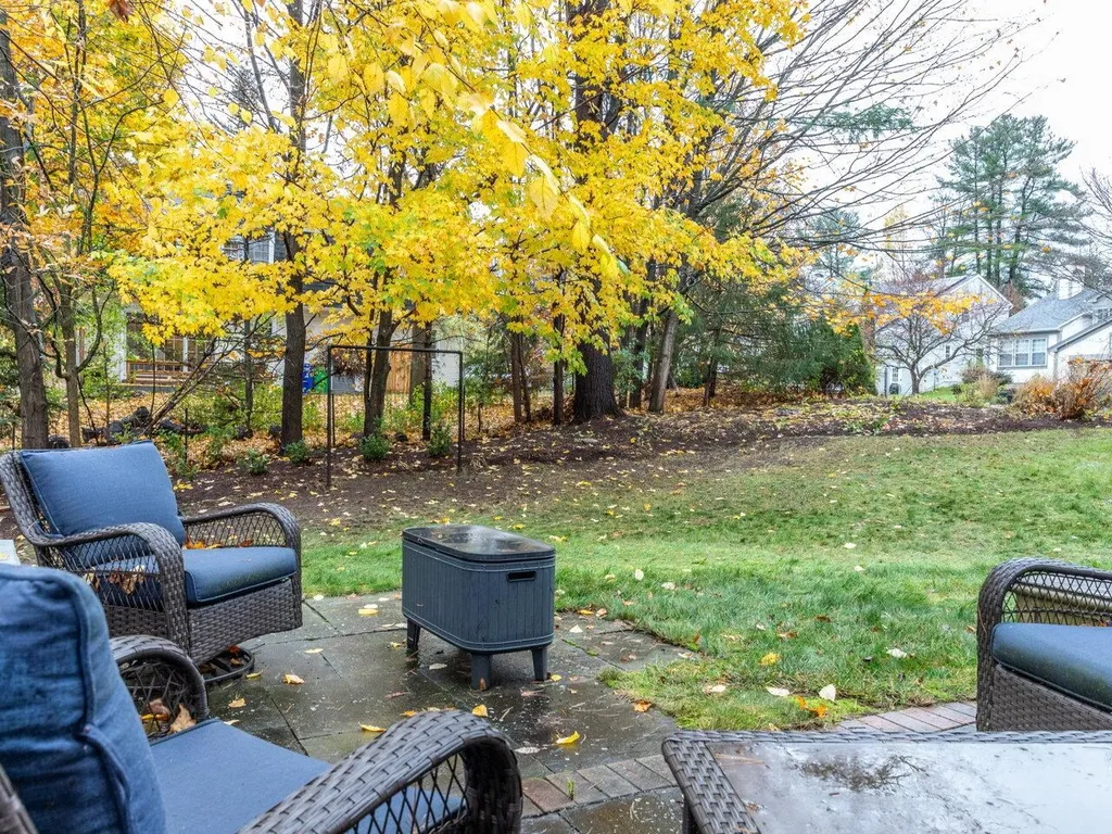 30 Iris Lane South Burlington VT 05403