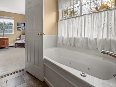 30 Iris Lane South Burlington VT 05403
