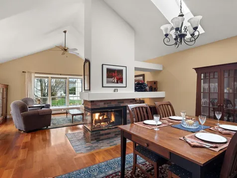 30 Iris Lane South Burlington VT 05403