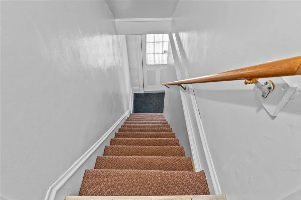 48 Latham Court Burlington VT 05401