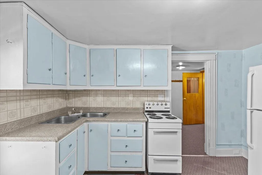 48 Latham Court Burlington VT 05401