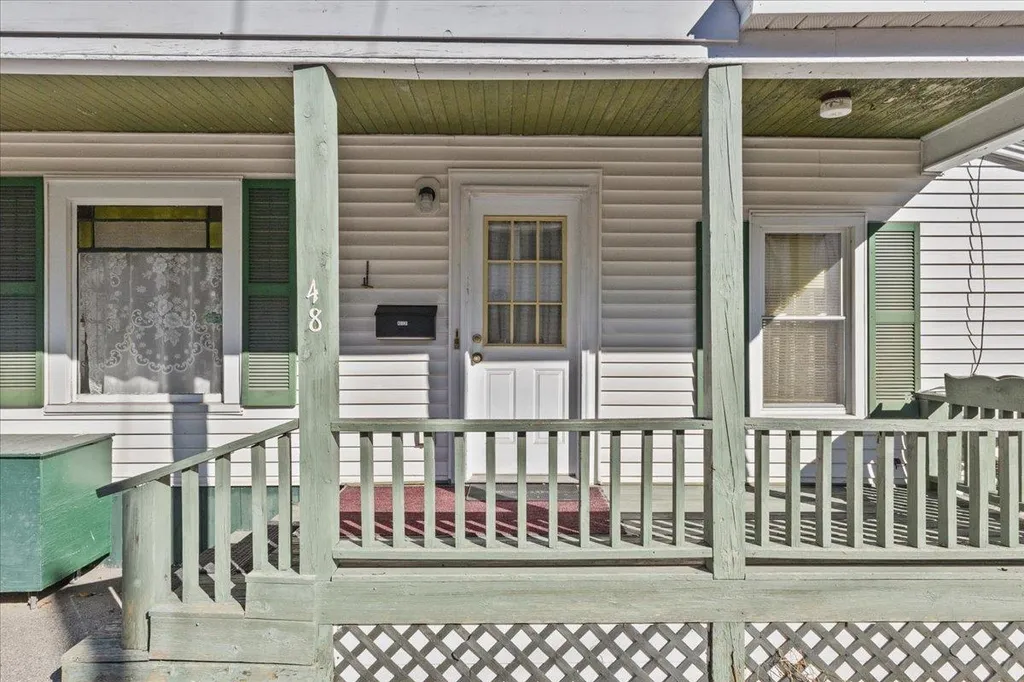 48 Latham Court Burlington VT 05401