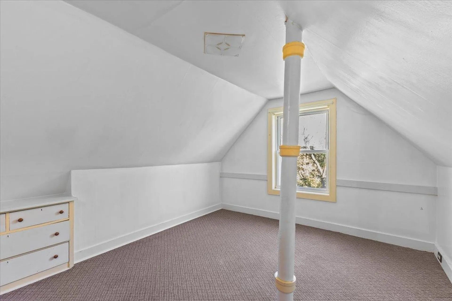48 Latham Court Burlington VT 05401