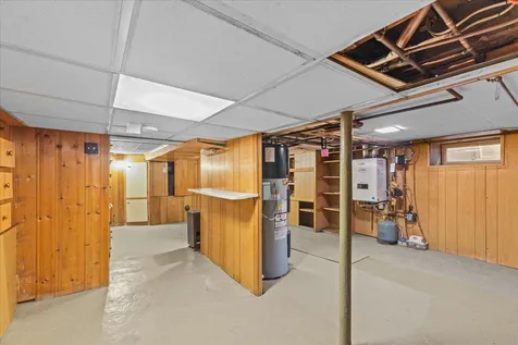 48 Latham Court Burlington VT 05401