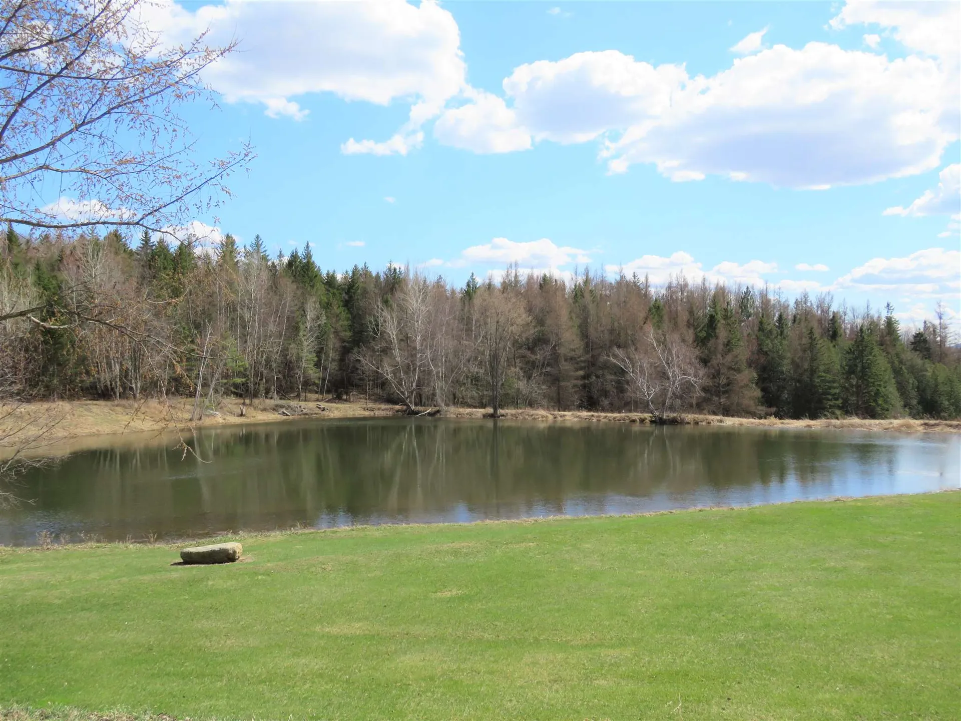 2637 Farrar Road Newport Town VT 05857