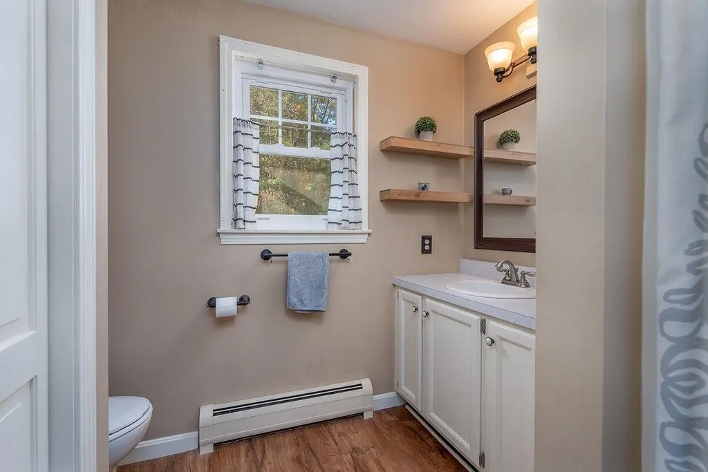 25 Schanda Drive Newmarket NH 03857
