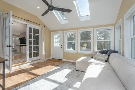 25 Schanda Drive Newmarket NH 03857
