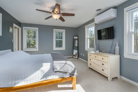 25 Schanda Drive Newmarket NH 03857
