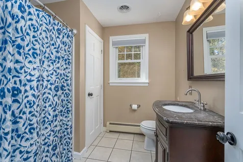 25 Schanda Drive Newmarket NH 03857