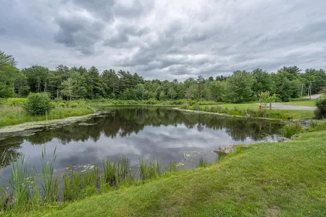25 Schanda Drive Newmarket NH 03857