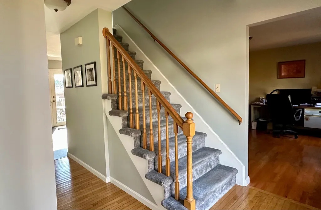 25 Hawthorn Circle Essex Junction VT 05452