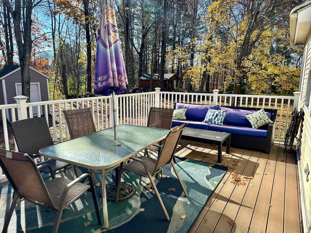 25 Hawthorn Circle Essex Junction VT 05452