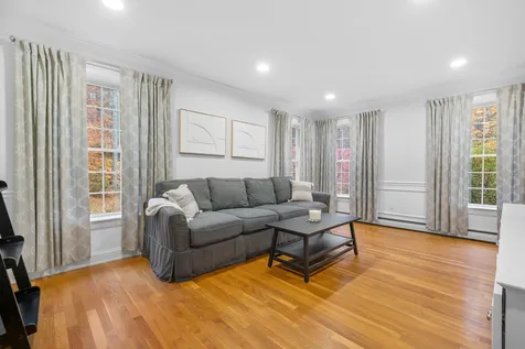 84 Bedford Road New Boston NH 03070