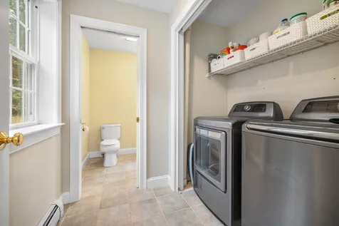 84 Bedford Road New Boston NH 03070