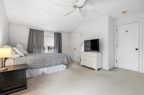 84 Bedford Road New Boston NH 03070
