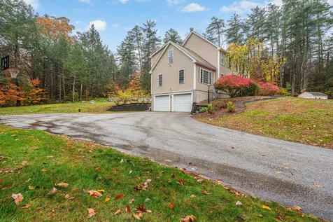 84 Bedford Road New Boston NH 03070