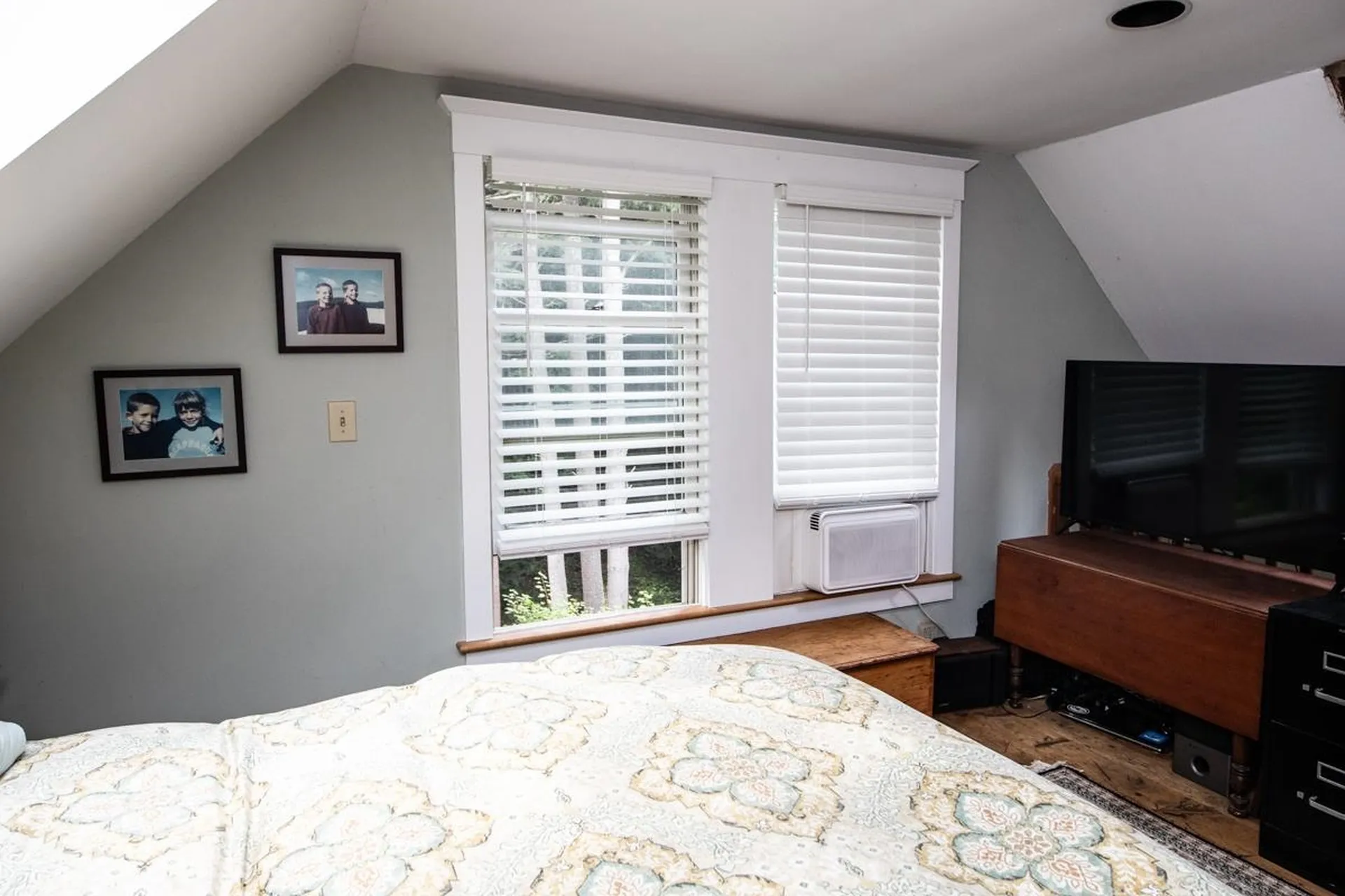 5 South Hill Street Ludlow VT 05149