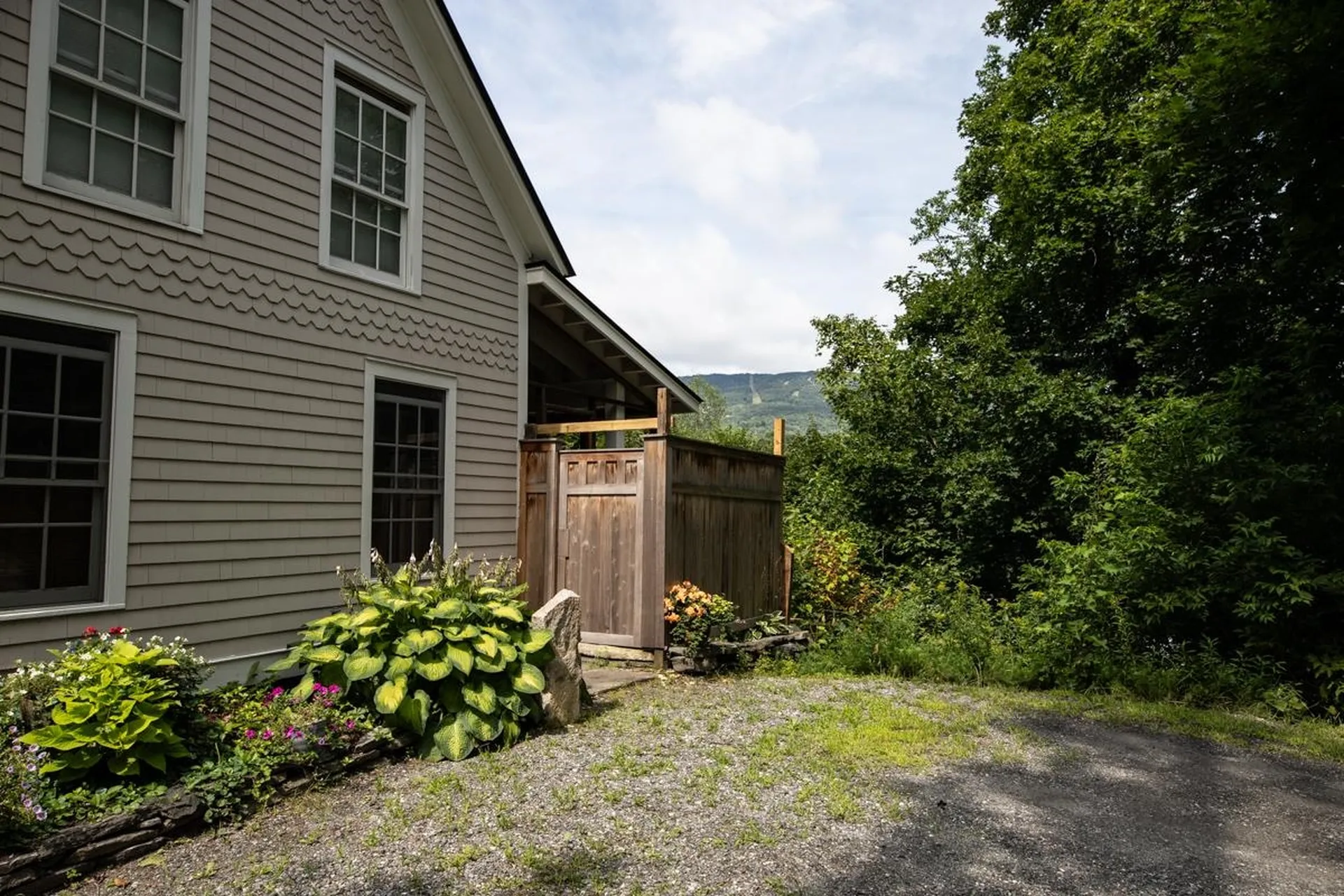 5 South Hill Street Ludlow VT 05149