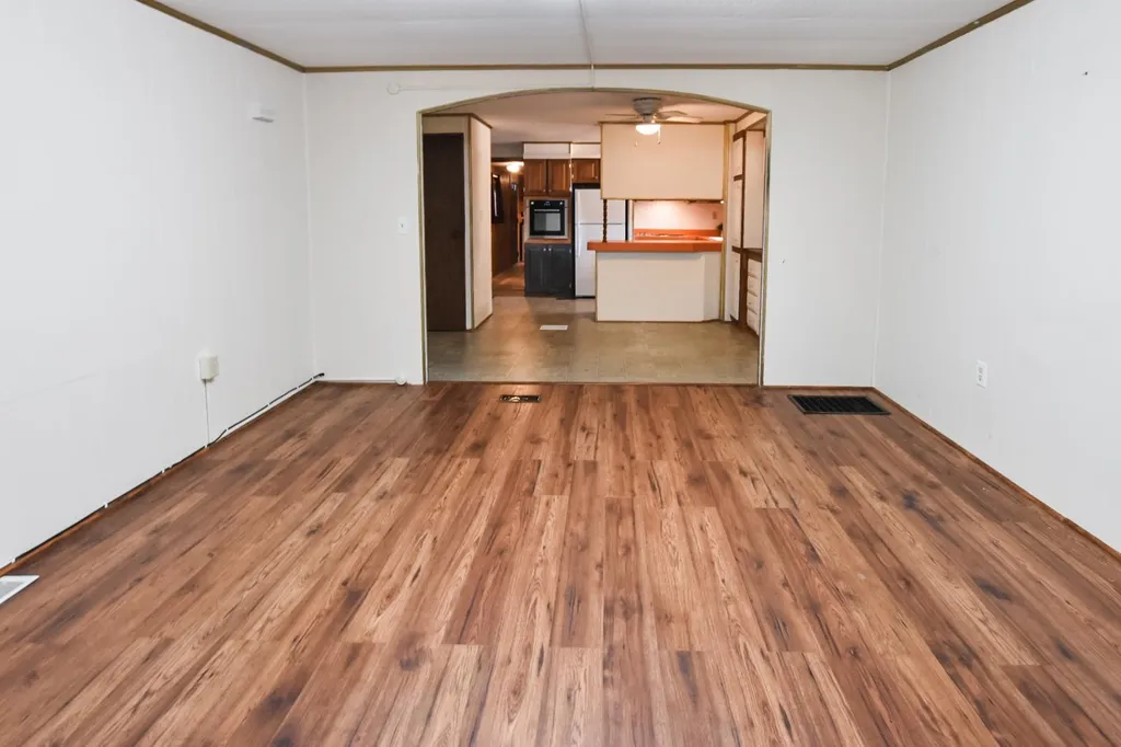 311 Sherwood Glen Somersworth NH 03878
