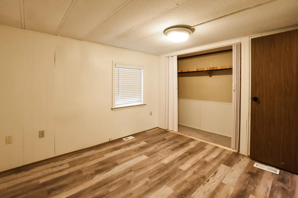 311 Sherwood Glen Somersworth NH 03878