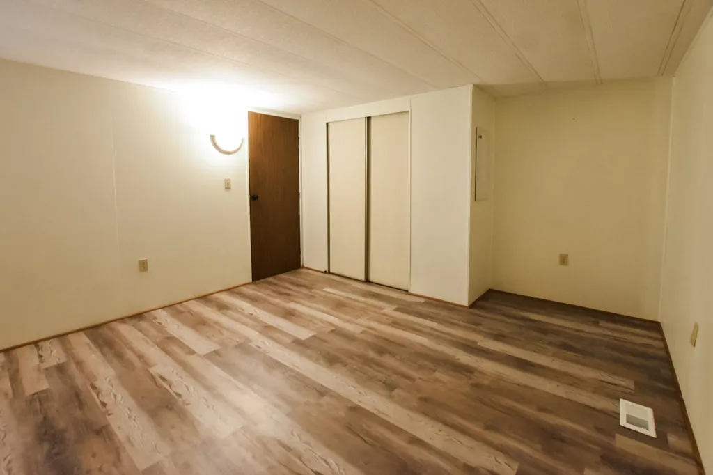 311 Sherwood Glen Somersworth NH 03878