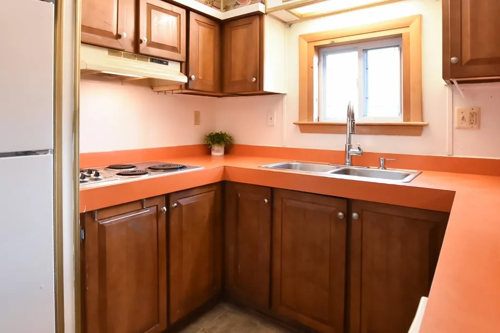 311 Sherwood Glen Somersworth NH 03878