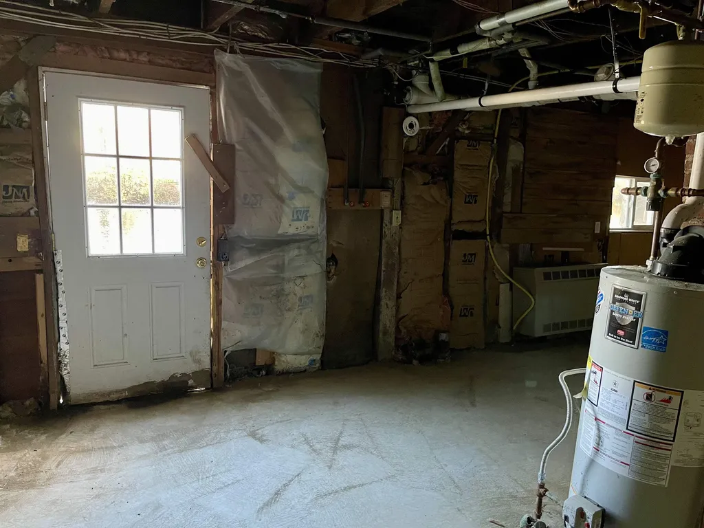 107 W Bow Street Franklin NH 03235