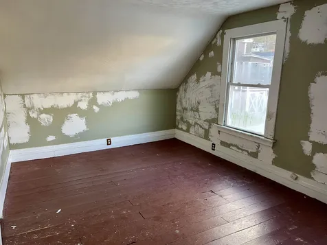 107 W Bow Street Franklin NH 03235