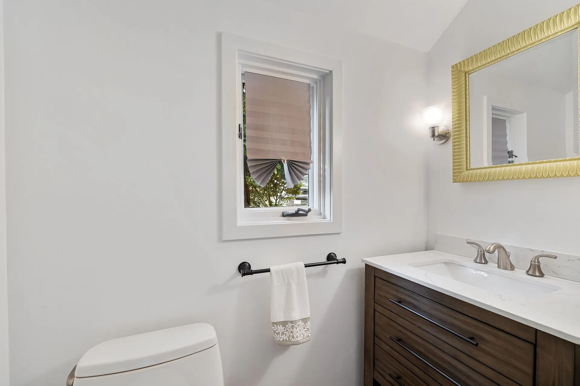 2696 Lake Shore Road Gilford NH 03249