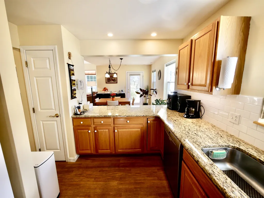2 Arbor Court Lebanon NH 03784