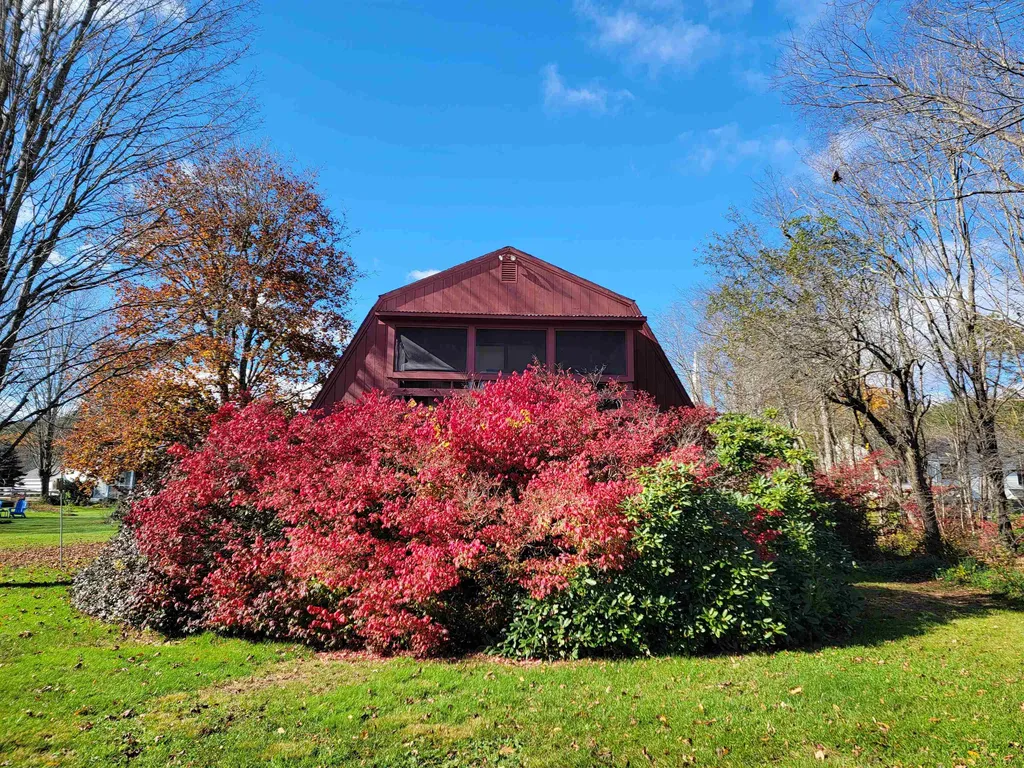 20 North Road Alexandria NH 03222