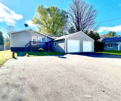 61 Jericho Road Essex VT 05452