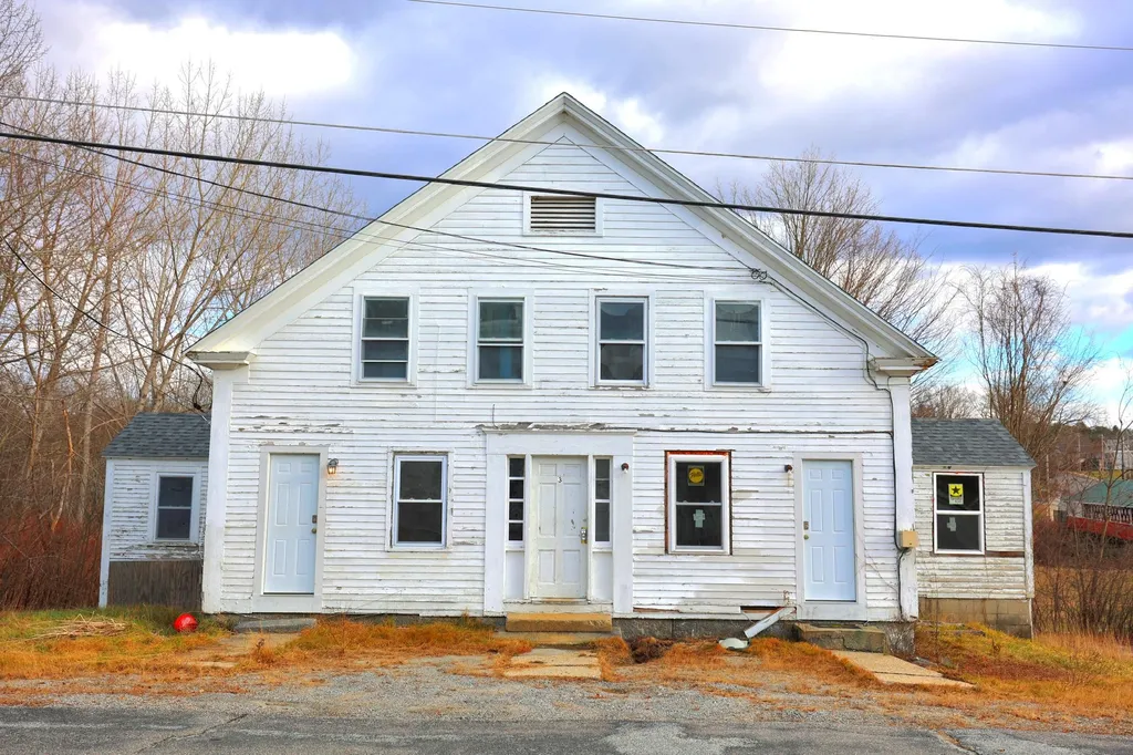 3 N Winchester Street Swanzey NH 03446