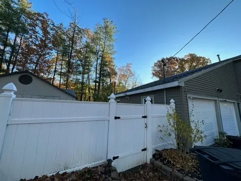 7 Bradford Street Nashua NH 03063