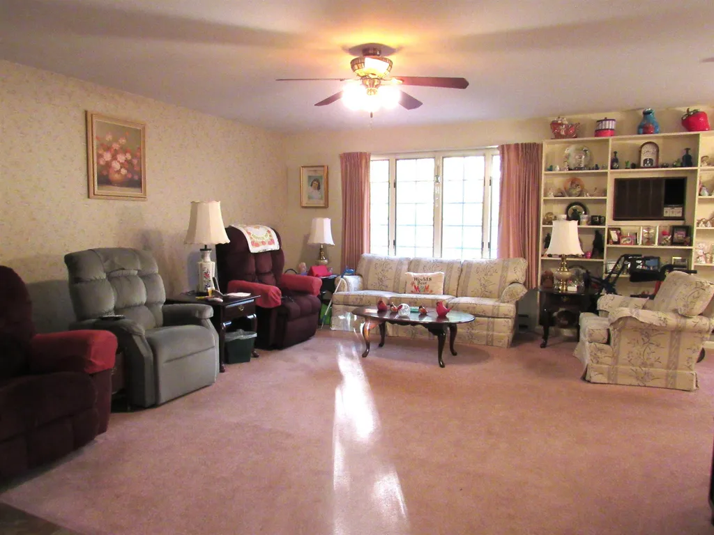 32 Bangor Street Gorham NH 03581