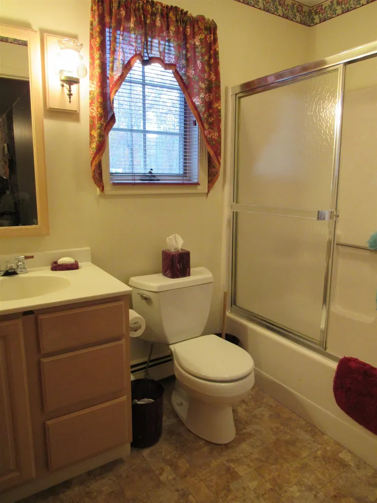 32 Bangor Street Gorham NH 03581