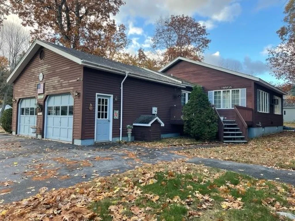 32 Bangor Street Gorham NH 03581