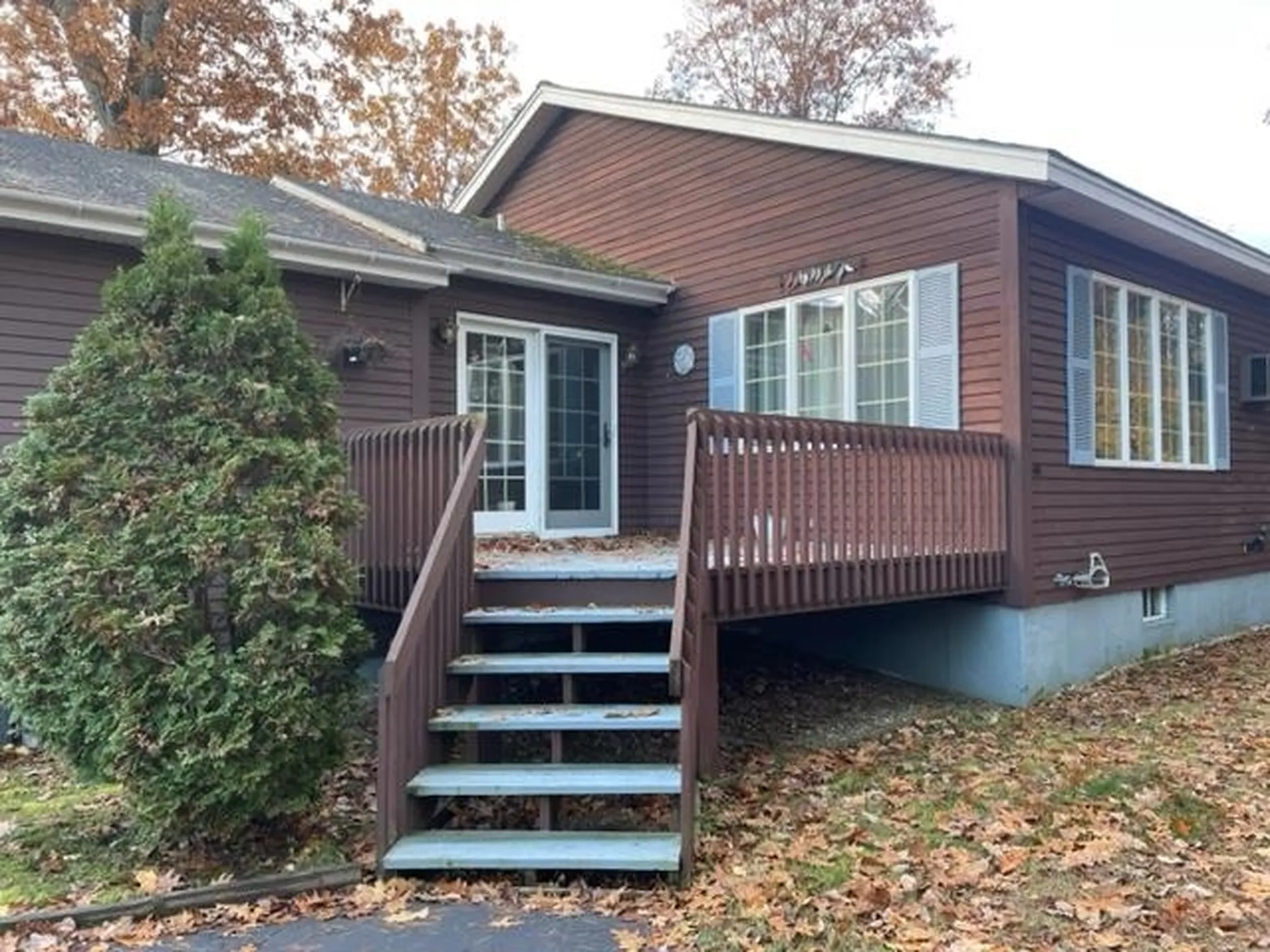 32 Bangor Street Gorham NH 03581