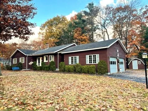 32 Bangor Street Gorham NH 03581