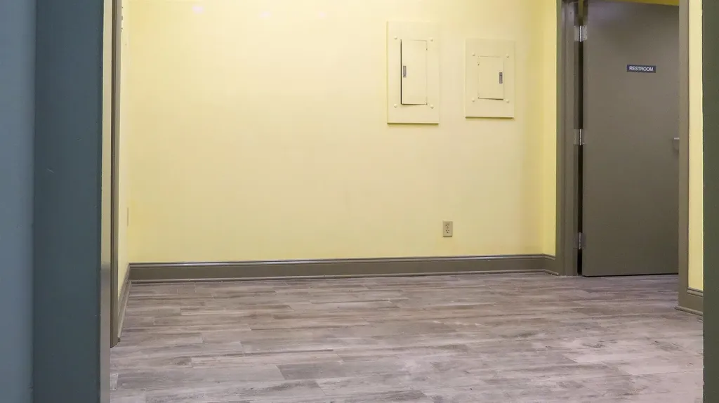 2626 Brown Avenue Manchester NH 03103