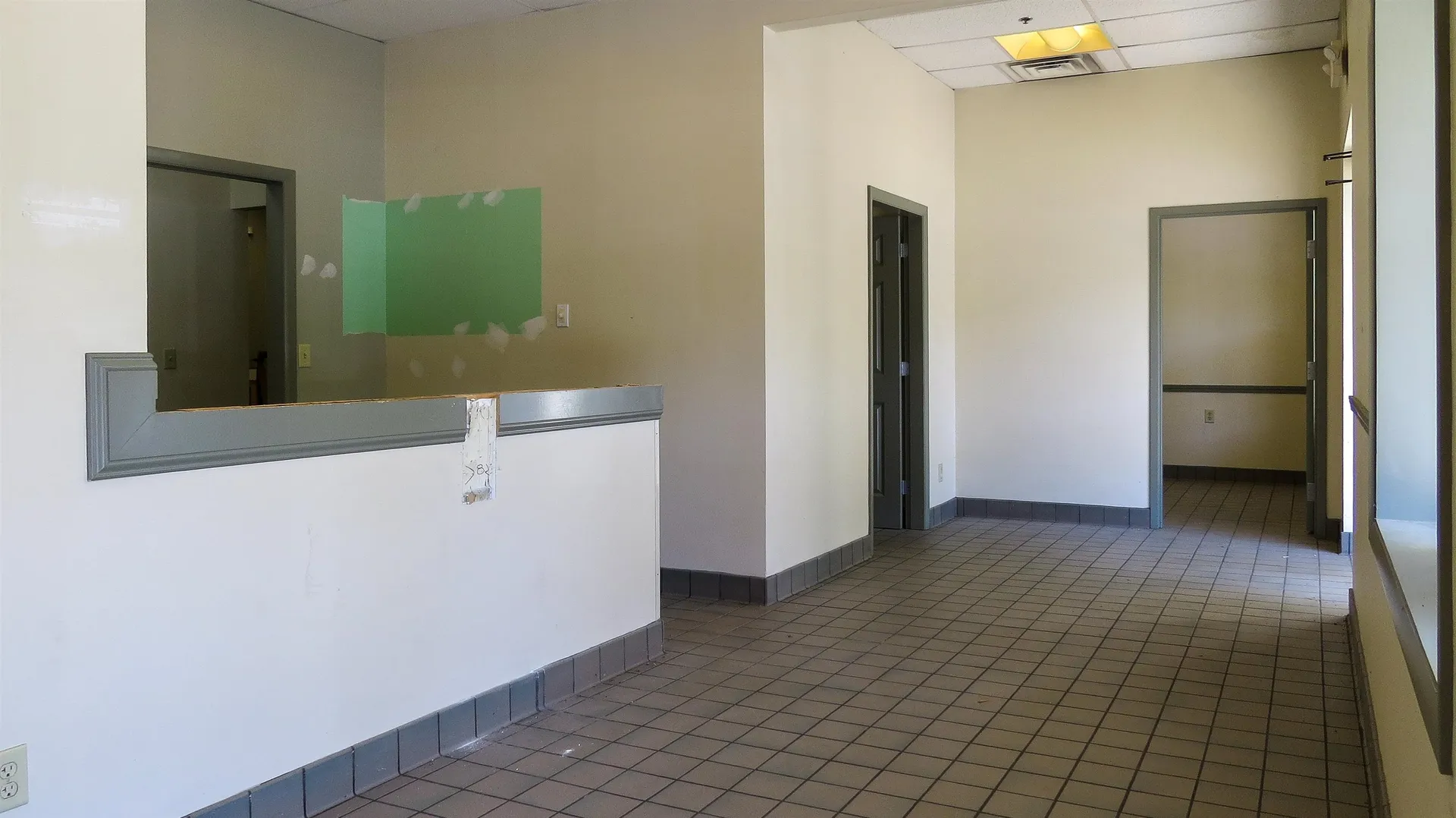 2626 Brown Avenue Manchester NH 03103